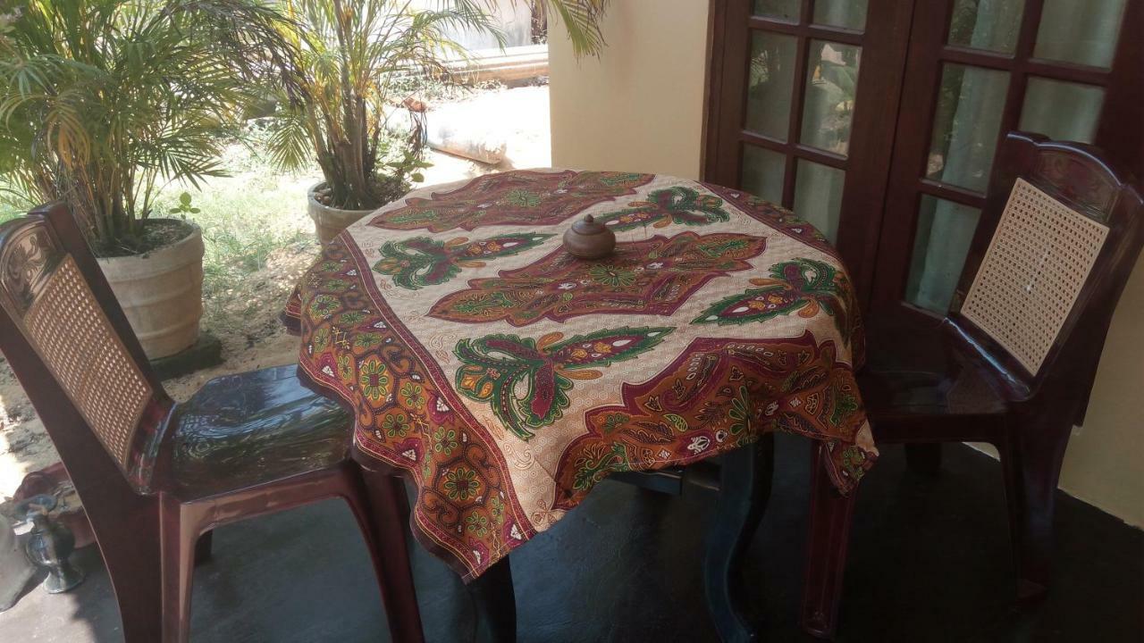 Sampathaa Residence Negombo Szoba fotó